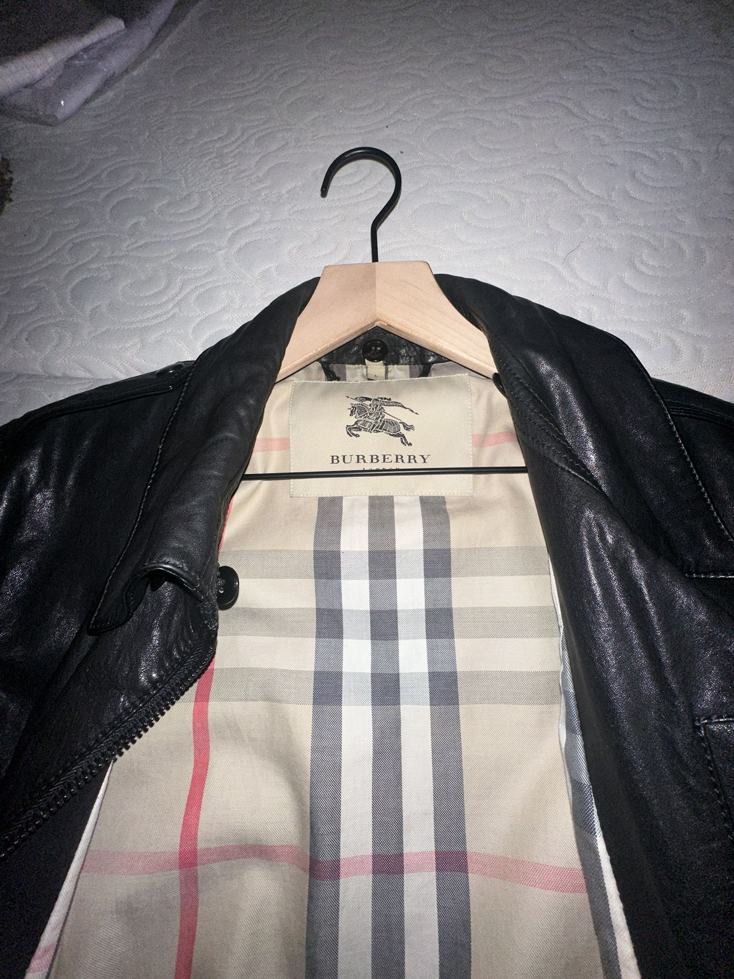 Burberry Authentick jacket Barely Used