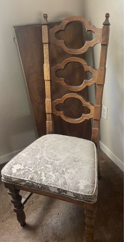 China cabinet & table