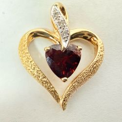 14K Gold & Garnet Heart Pendant