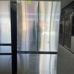 Samsung Bespoke French Door Refrigerator With Beverage Center