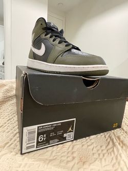 Jordan 1 Mid GS Medium Olive Size 6.5Y
