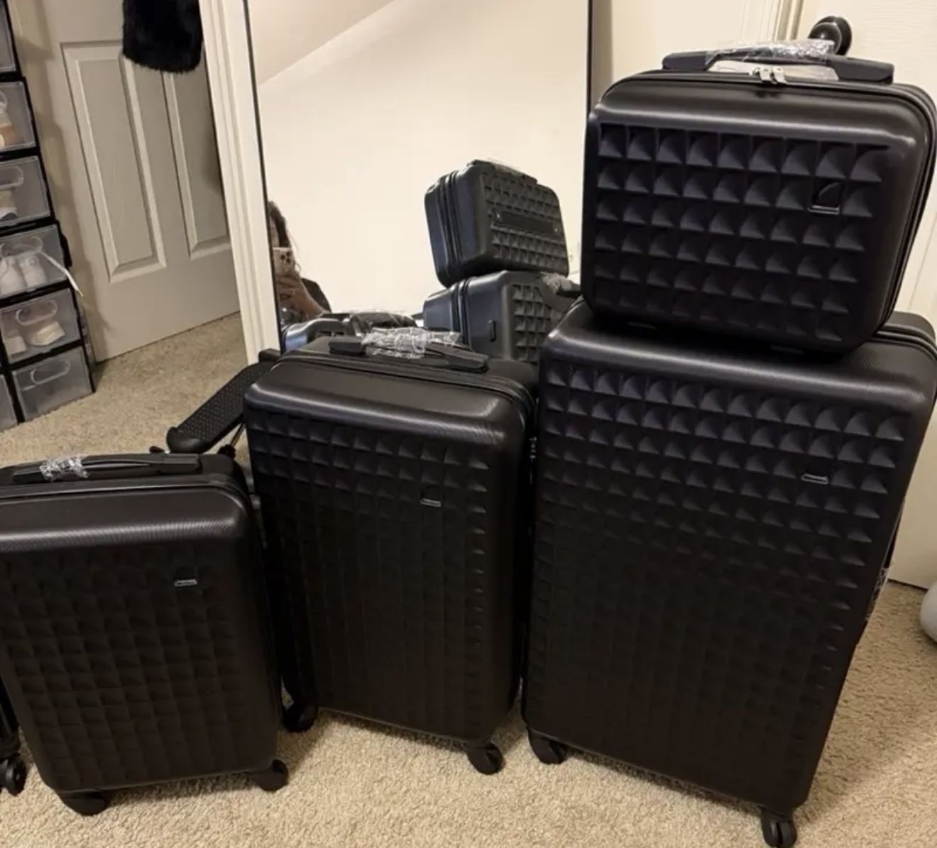 Brand New 4 Pieces Luggage Set