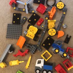 Lego Duplo Construction Parts   Truck & Pieces 