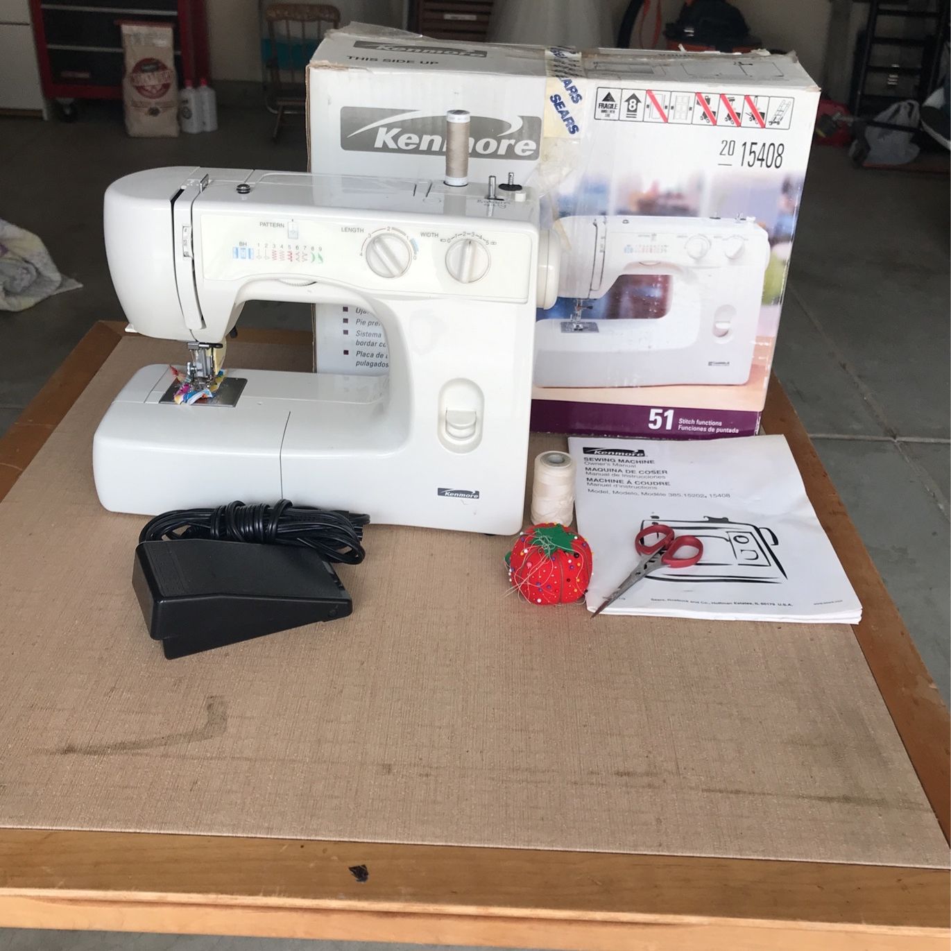Kenmore Sewing Machine With 51 Stitch Functions 20-15408