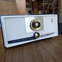 Working MCM Tube Radio 