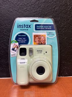 Fujifilm instax Mini SE Instant Camera with Bonus 10 pack Mini Film, Green
