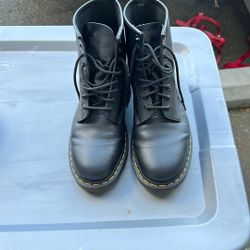 Dr. Marten Boots “New”