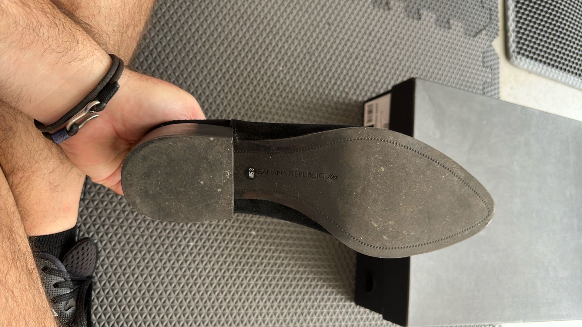 Banana Republic Women’s Chelsea Boots Size 8.5