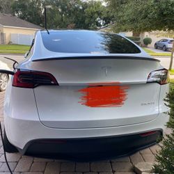 Tesla Model Y Carbon Fiber Spoiler 