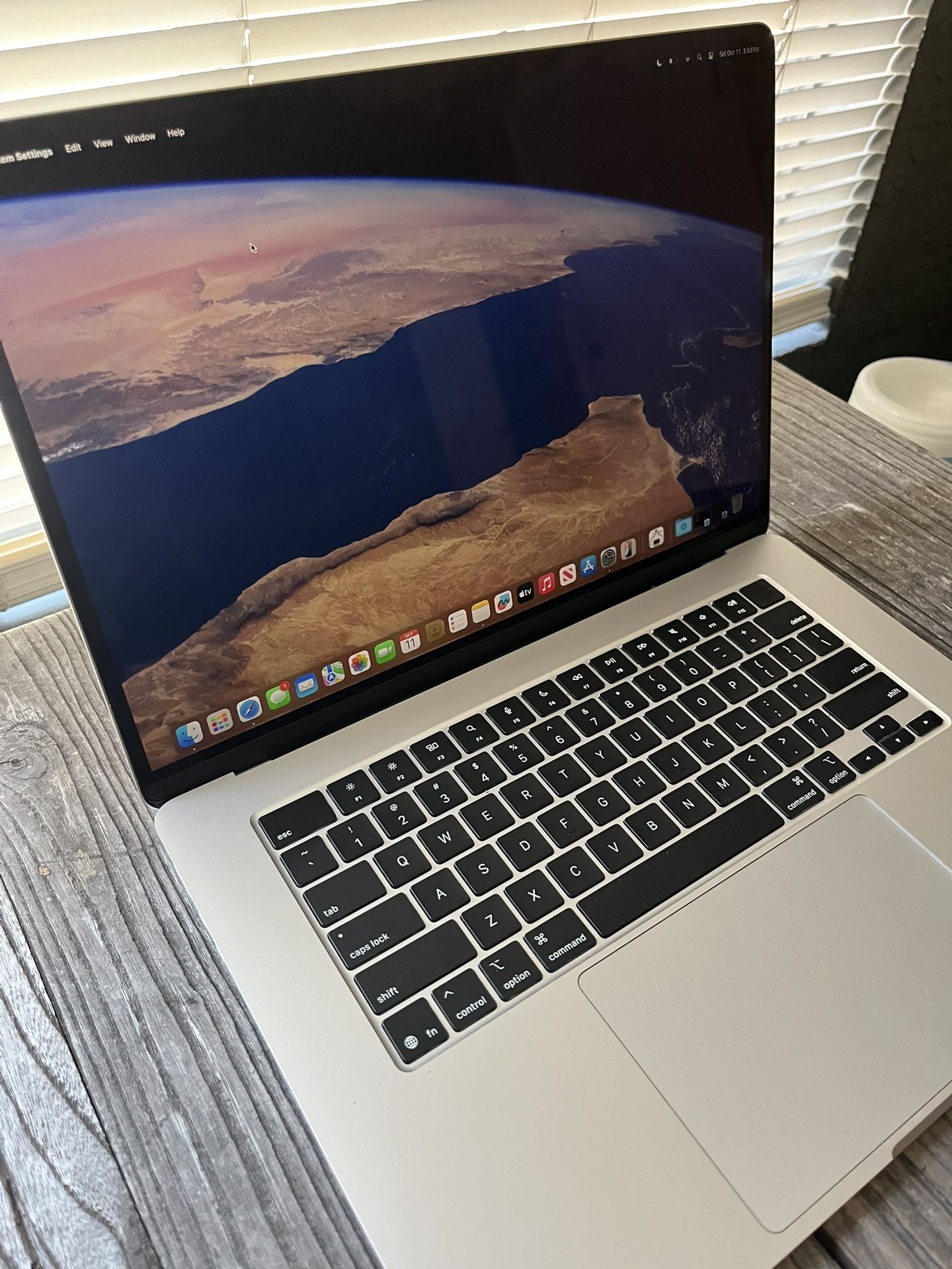 MacBook Air 15 M4 24gb ram & 1tb Storage 