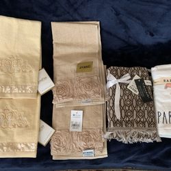 Beautiful Velvet Hand Towel Sets