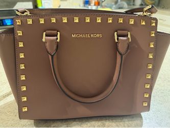 Michael Kors purse