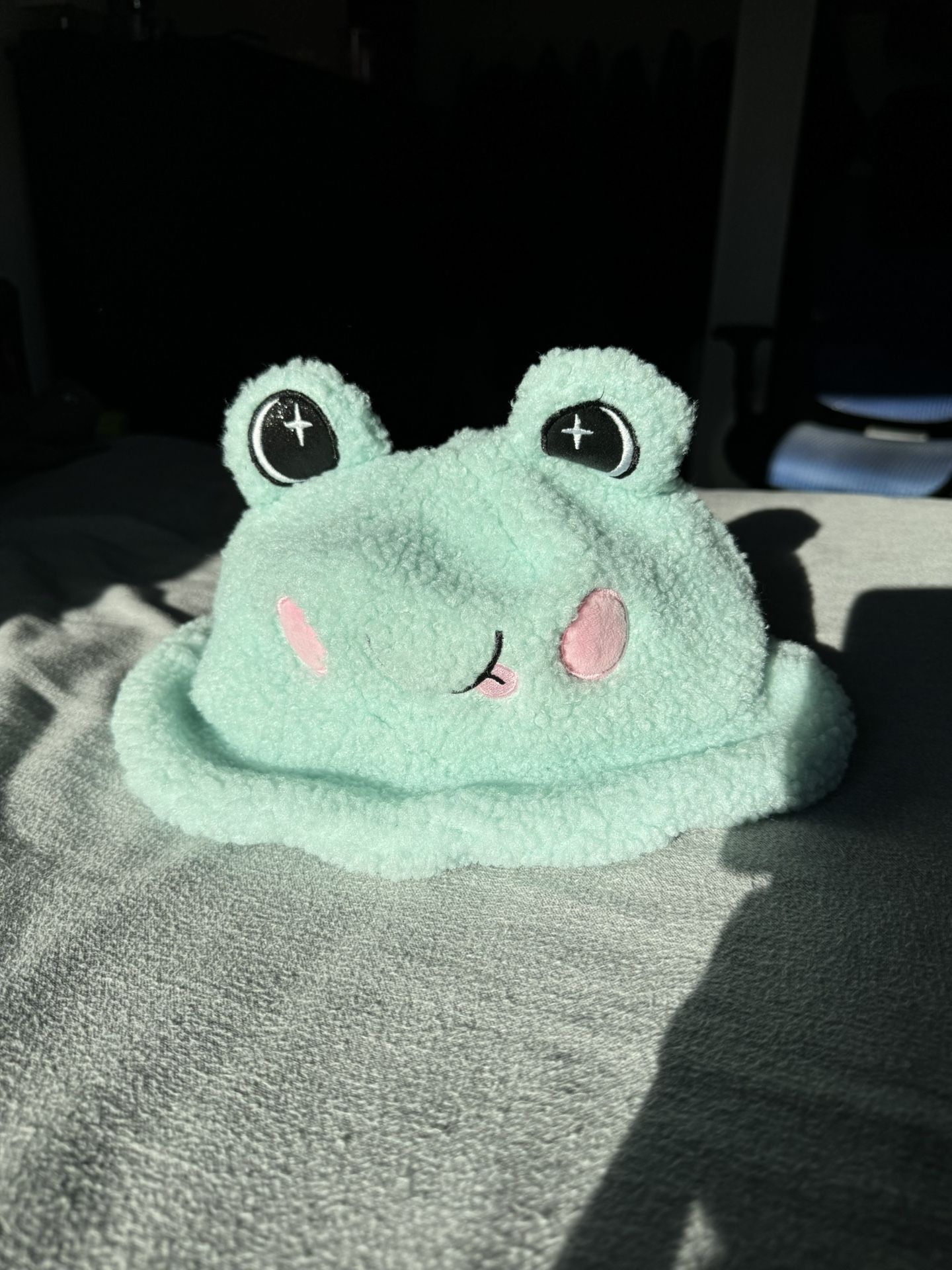 FROGGY HAT