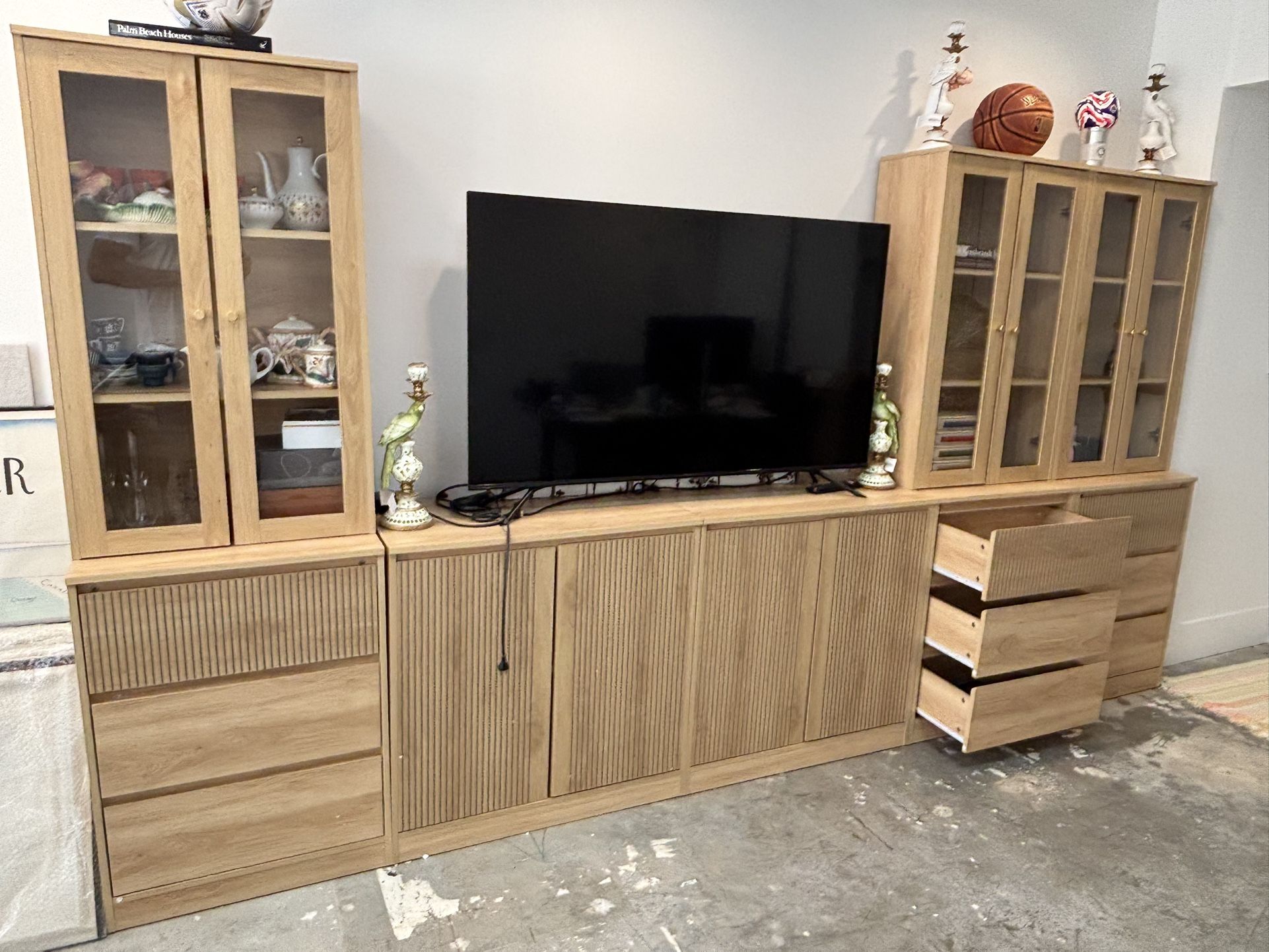 Cabinet Set (4 Cabinets +2)