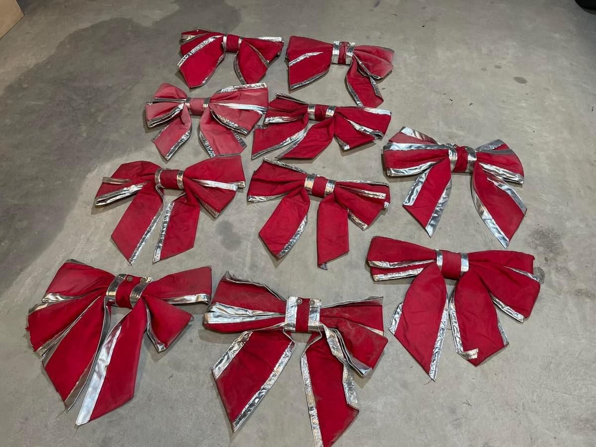 Set Of 10 Commercial Grade Christmas Bows