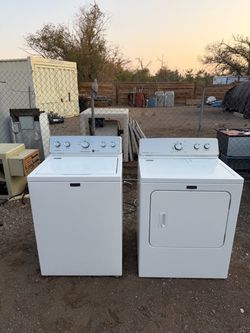 Maytag Electric Washer & Electric 220 Plug Dryer Set For Sale $300 Or Best Offer