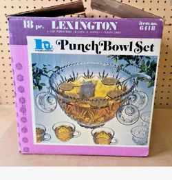 LEXINGTON 18 PIECE PUNCH BOWL
