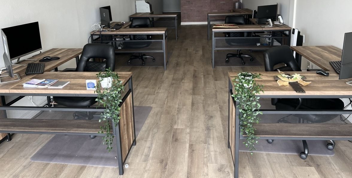 L Shaped Reversible Desk- Assemble But Super Easy To Dissassemble