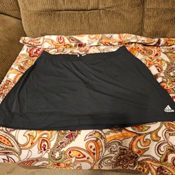 $10     ADIDAS  BLACK ATHLETIC TENNIS SKORTS     SIZE XL