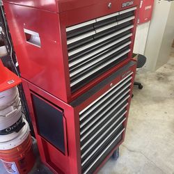 Craftsman 18 drawer tool chest with shelves and tools
