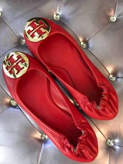 TORY BURCH BALLET FLAT SIZE 5 $75