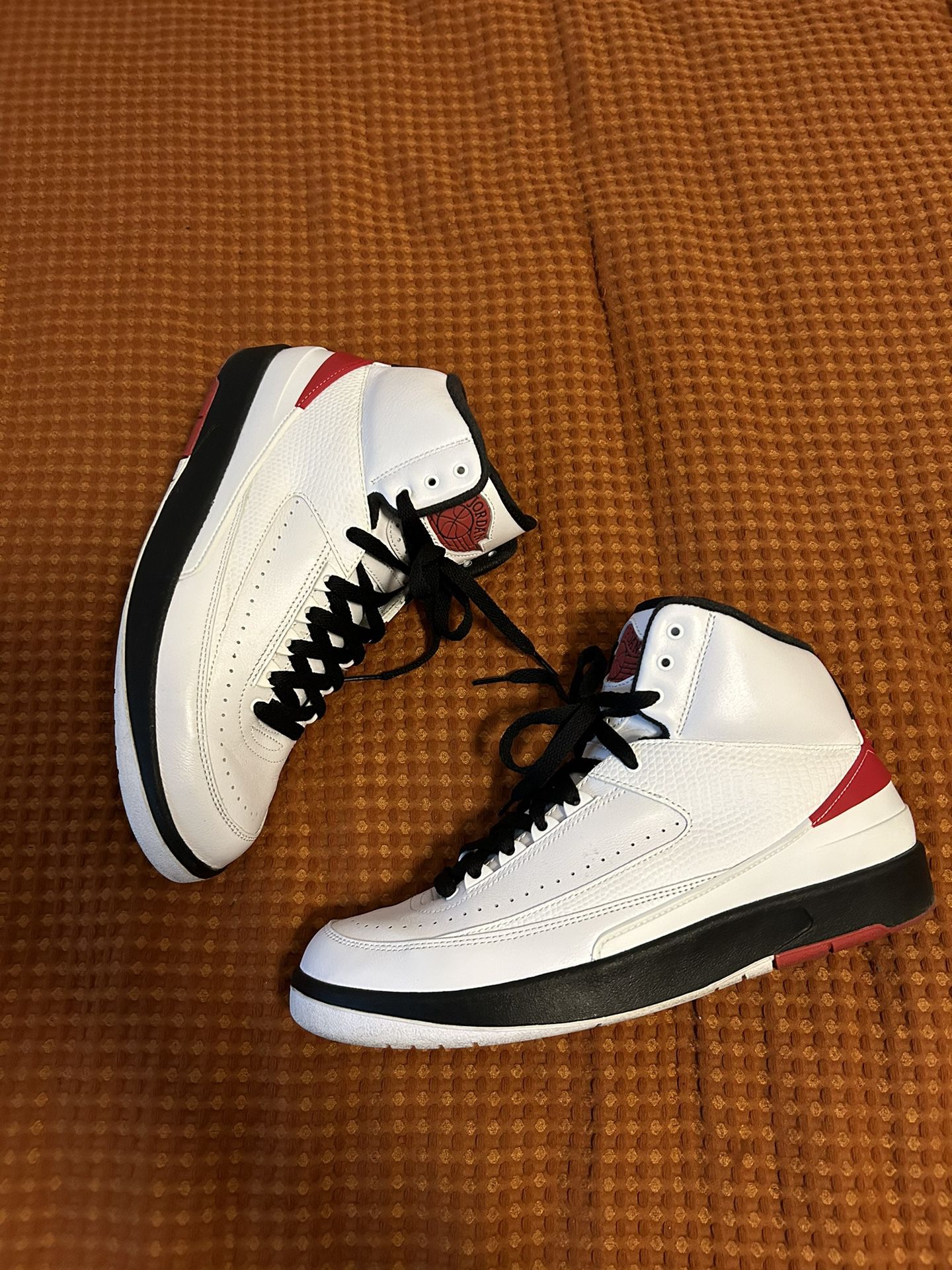 Retro Jordan 2s Chicago Size 10