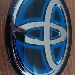 Front Grill Emblem 