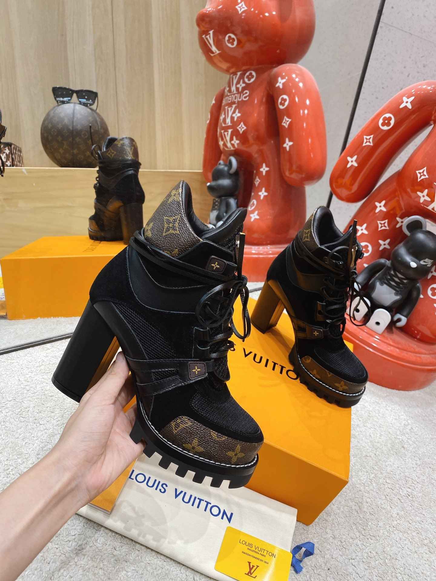 Women Boots