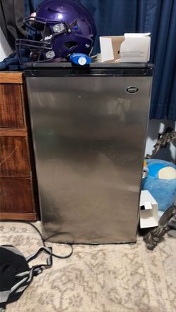 Sanyo Stainless Steel Mini Fridge