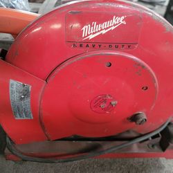 Milwaukee Heavy Duty Saw