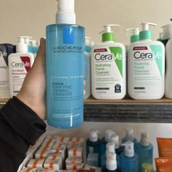 La Roche face Wash