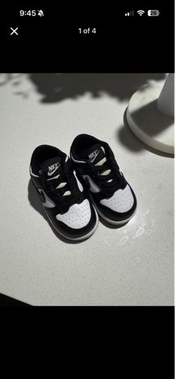 Nike Toddler Sneakers Black and White