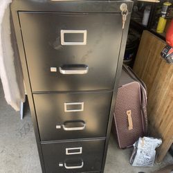 Filing Cabinets With Key 
