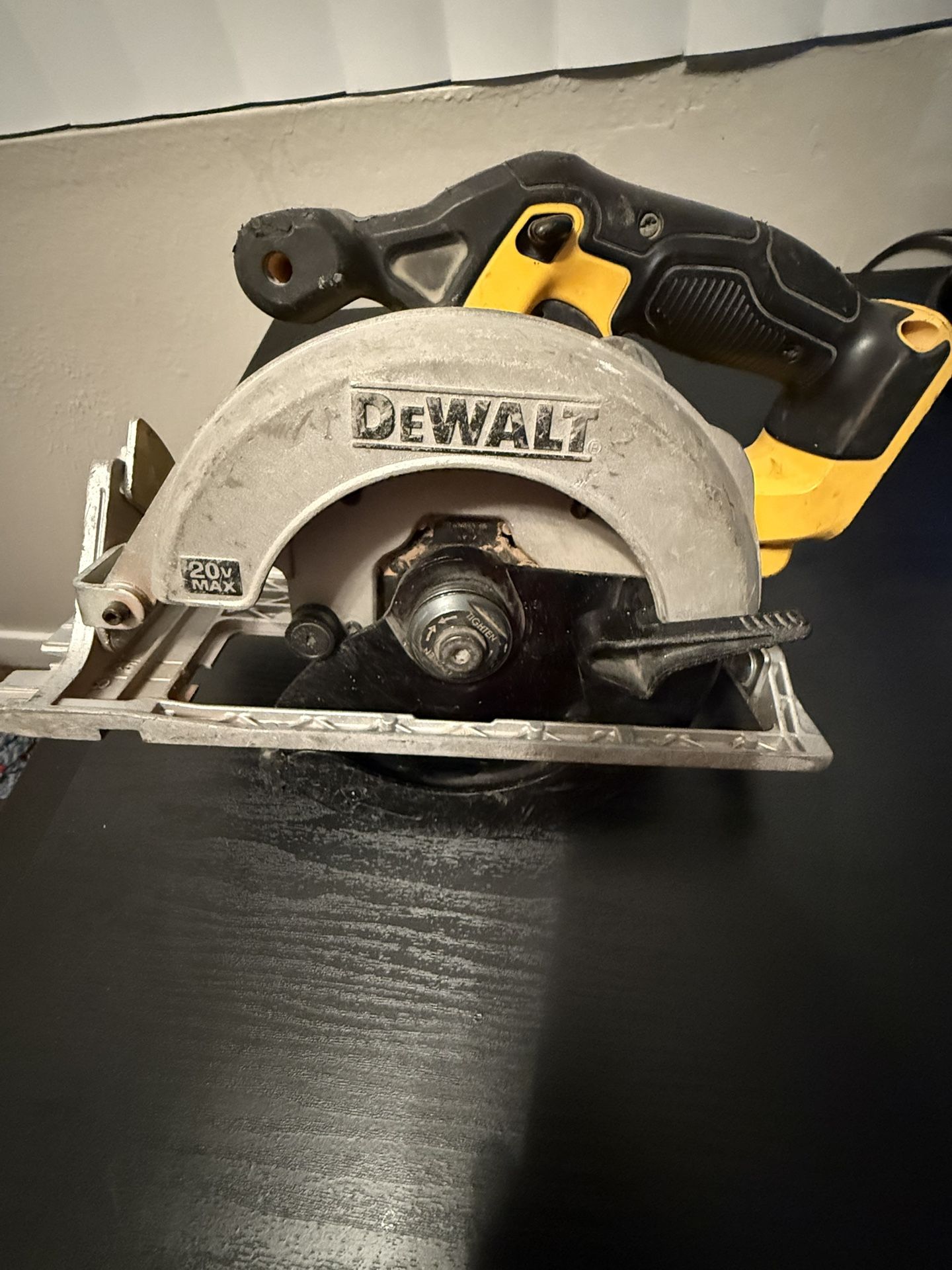 Dewalt Saw