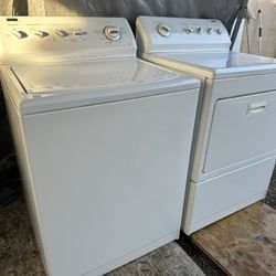 Kenmore Elite Washer & *gas* Dryer 
