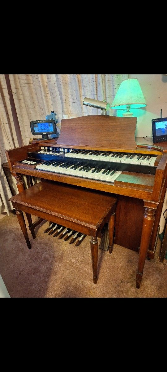 Hammond Organ