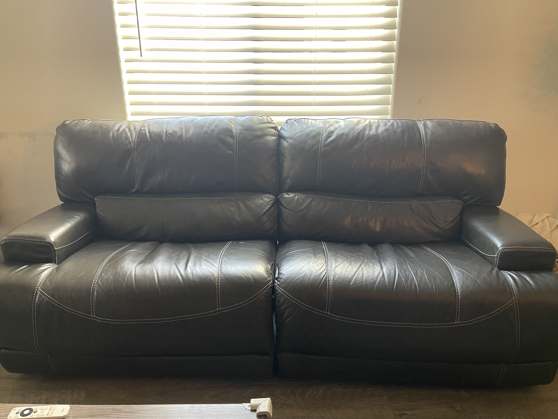 Black Leather Reclining Sofa