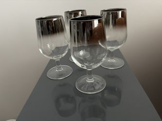 Dorthy Thorpe &. MCM Glassware 