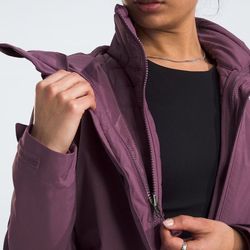 Female 2 In 1 North Face Jacket Size Small 