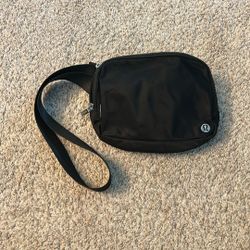 Black Lululemon Belt Bag