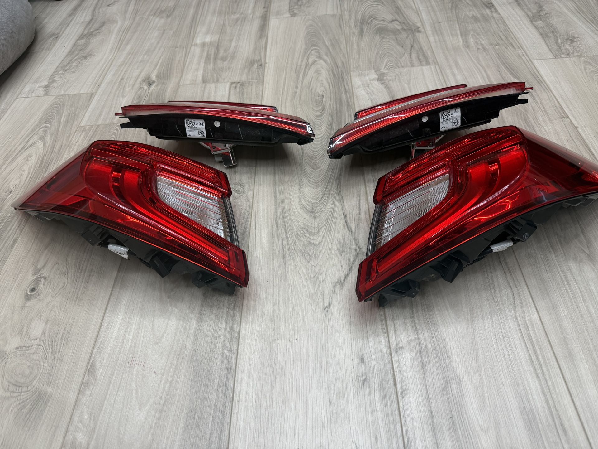 2021 Honda Accord SE OEM Tail Lights – Full Set (Left + Right, Excellent Condition)
