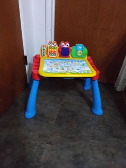 VTech Touch and Learn Activity Desk