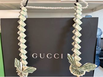 Money lace