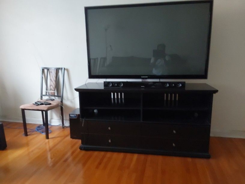Tv Stand/Tv