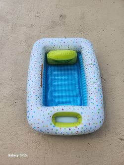 Small Inflatable Beach Play Area 