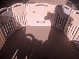 Yukoo play pen 18 pannel