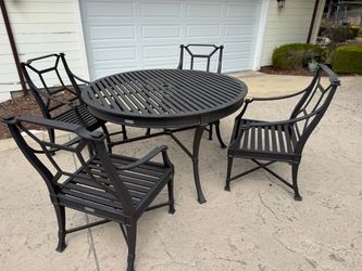 RH Restoration Hardware Antibes Patio table chairs