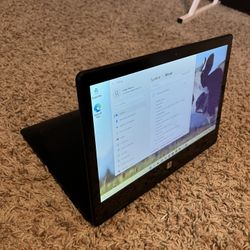 2 In 1 Convertible Gateway 11.6” Celeron 4GB/64GB Notebook