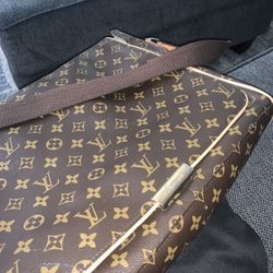 Louis Vuitton Mens Bag