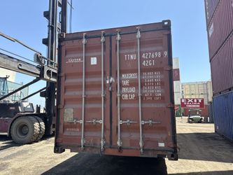 Solid 40' Standard Container — Wind & Watertight Storage | Peoria Delivery